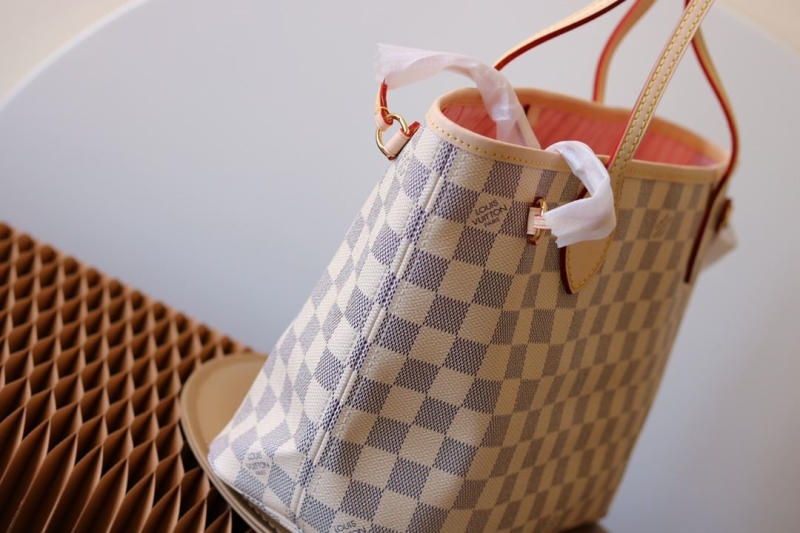 LV Shopping Bags